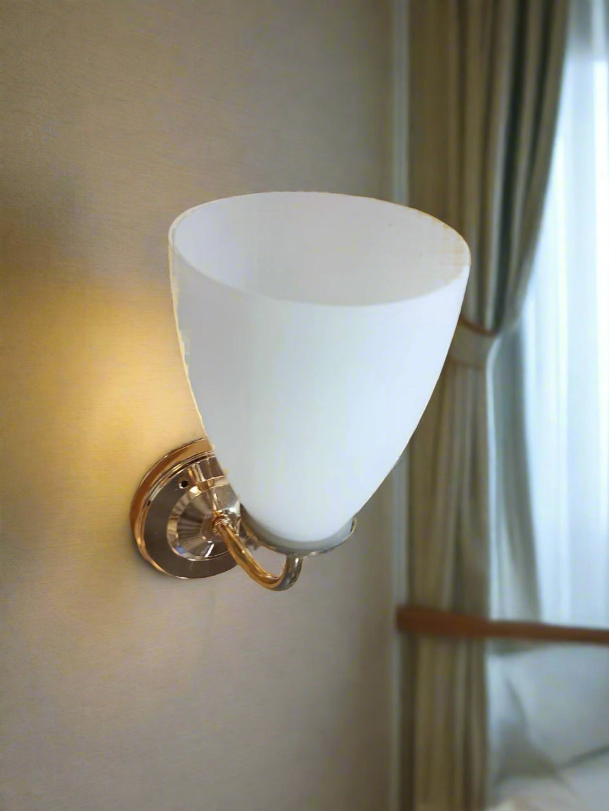 White Blossom Single Wall Lamp